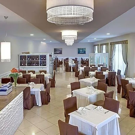 Lo Scacciapensieri & Restaurant 4*