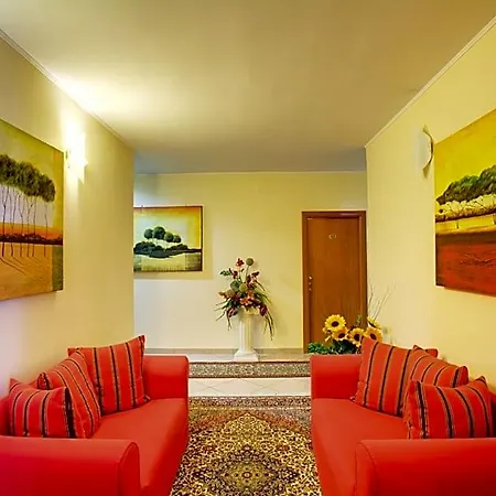 فندق Lo Scacciapensieri & Restaurant مونتيروني دي ليتشي