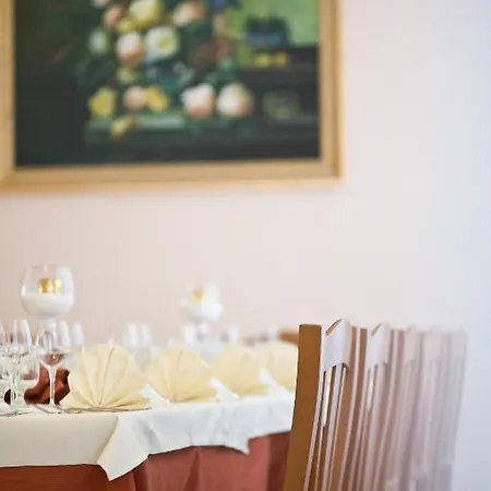 Lo Scacciapensieri & Restaurant 4* Monteroni di Lecce