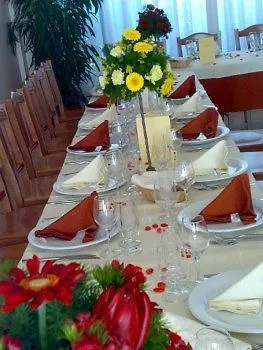 Lo Scacciapensieri & Restaurant Hotel