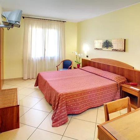 Lo Scacciapensieri & Restaurant