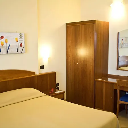 Lo Scacciapensieri & Restaurant 4*