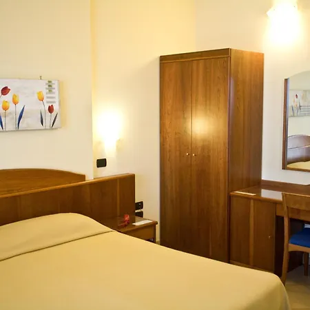 Lo Scacciapensieri & Restaurant 4*